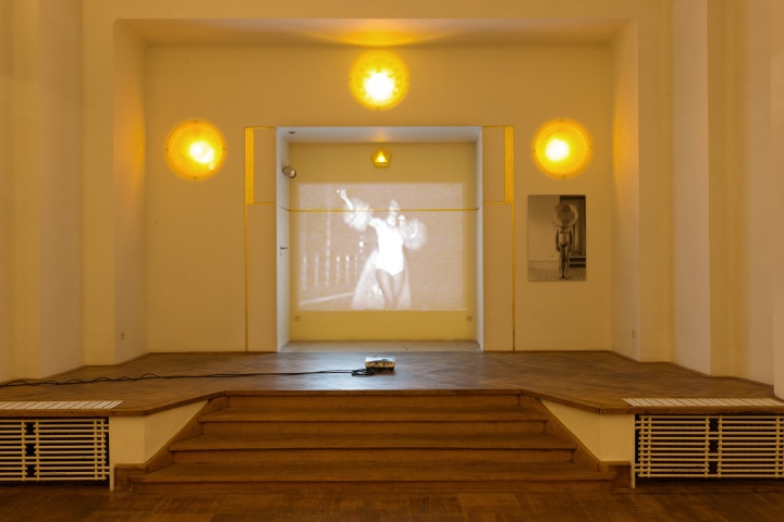 5 Chalet, an exhibition by Jef Geys, Courtesy of the artist and La Loge